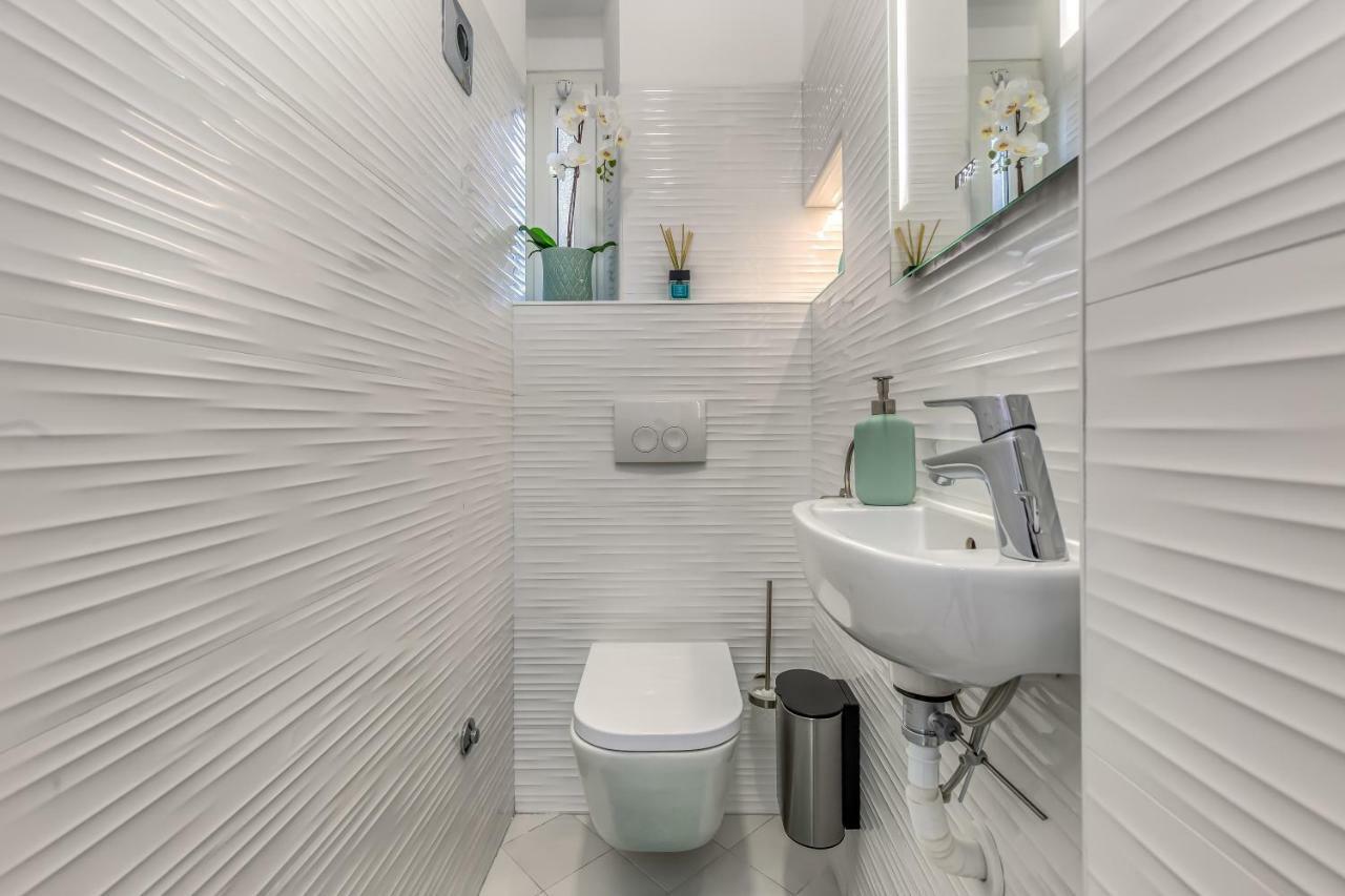Galerija Apartment Rijeka Bagian luar foto