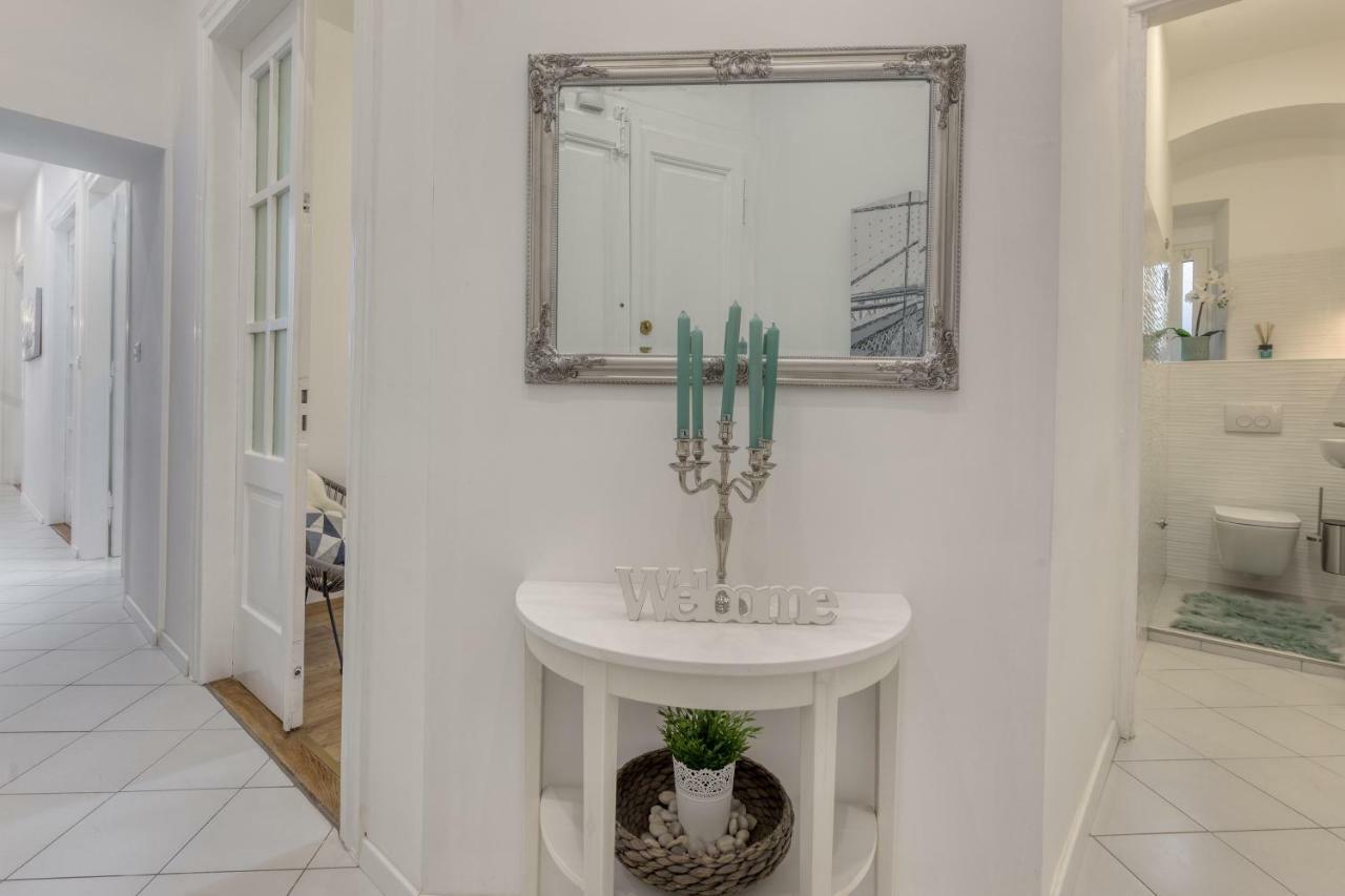 Galerija Apartment Rijeka Bagian luar foto